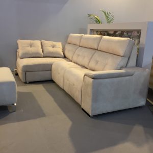 Tapisseria Sofà i Chaiselongue.