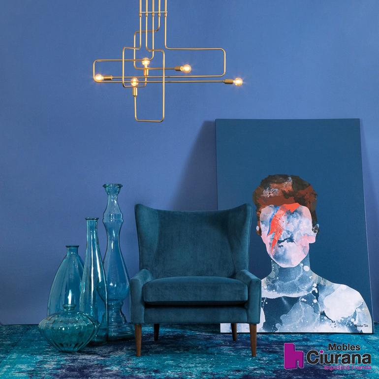 Classic Blue, color pantone 2020.